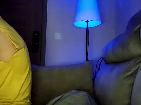 Snapshot of JayJayz_zz chatting on December 18, 2025, 5:24 am JayJayz zz online show from December 18, 2025, 5:24 am