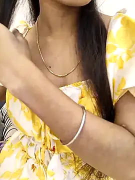 Snapshot of Sweets-jaanu chatting on October 16, 2025, 6:03 am Sweets-jaanu online show from October 16, 2025, 6:03 am