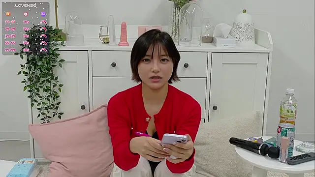 OnigiriJapan online show from December 18, 2025, 6:41 am