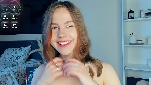 MaliaBourraine online show from May 3, 2026, 7:47 am
