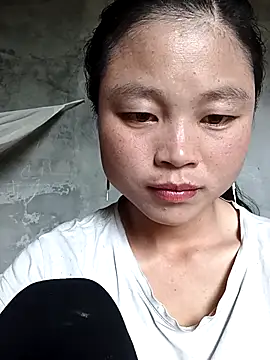 Snapshot of clara-cute chatting on October 3, 2025, 4:42 am clara-cute online show from October 3, 2025, 4:42 am