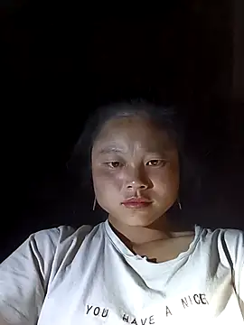 Snapshot of clara-cute chatting on October 4, 2025, 9:57 pm clara-cute online show from October 4, 2025, 9:57 pm
