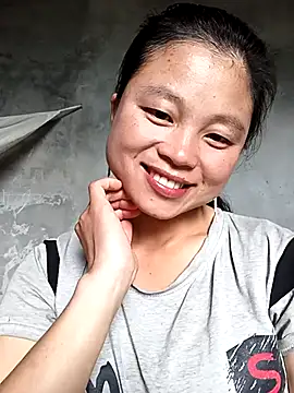 Snapshot of clara-cute chatting on October 19, 2025, 4:46 am clara-cute online show from October 19, 2025, 4:46 am