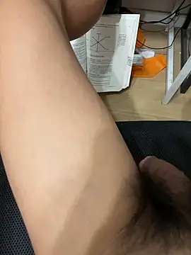 Snapshot of leeyoung_ chatting on October 3, 2025, 2:47 pm leeyoung online show from October 3, 2025, 2:47 pm