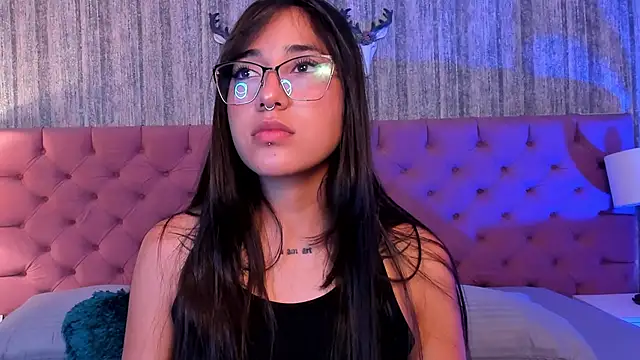 LiaaTurner online show from January 13, 2026, 8:25 pm