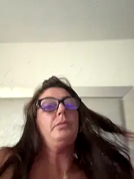 Rileyxxx69 online show from September 19, 2025, 8:20 pm