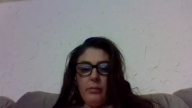 Rileyxxx69 online show from December 4, 2025, 10:18 pm