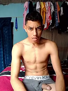 SalariedNudist online show from September 30, 2025, 2:44 pm