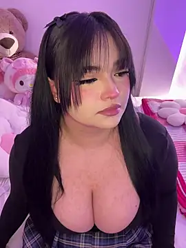 Mericute  online show from March 7, 2026, 1:24 am