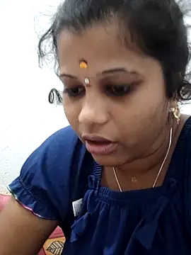 sweetqueen143 online show from February 14, 2026, 10:45 am