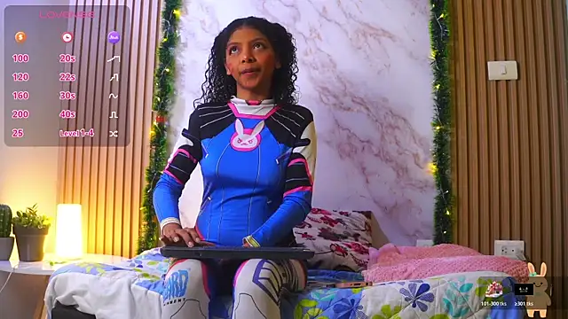 natalia blue online show from December 14, 2025, 2:39 am