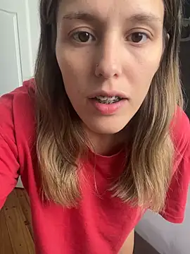 xvalentinaof online show from February 4, 2026, 6:25 pm