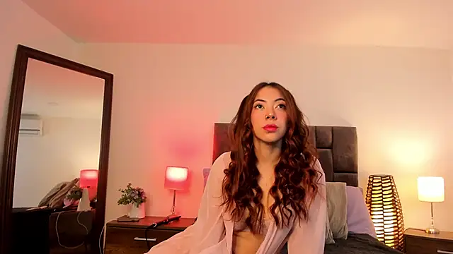 Aliccecullen online show from December 5, 2025, 12:14 pm