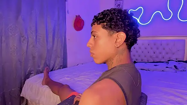 Glader31 online show from October 2, 2025, 9:11 pm