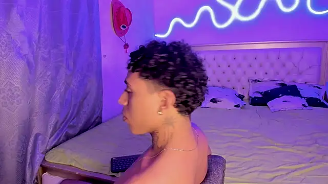 Glader31 online show from October 16, 2025, 10:00 pm