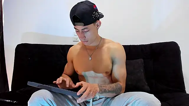 Snapshot of jey_cox23 chatting on February 4, 2026, 12:00 pm jey cox23 online show from February 4, 2026, 12:00 pm