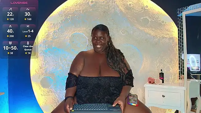 CarolinaGomez  online show from November 4, 2025, 8:30 pm