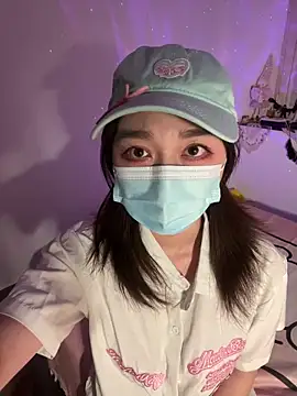 Snapshot of fioralba chatting on October 11, 2025, 5:00 pm fioralba online show from October 11, 2025, 5:00 pm