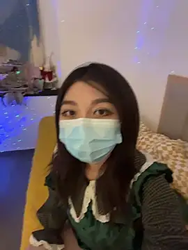 Snapshot of fioralba chatting on October 23, 2025, 12:43 am fioralba online show from October 23, 2025, 12:43 am