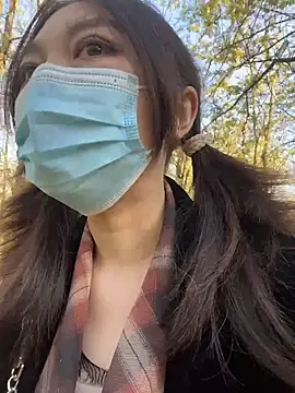 Snapshot of fioralba chatting on November 5, 2025, 1:55 pm fioralba online show from November 5, 2025, 1:55 pm