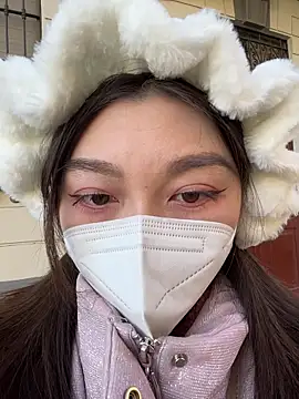 Snapshot of fioralba chatting on January 11, 2026, 11:59 am fioralba online show from January 11, 2026, 11:59 am