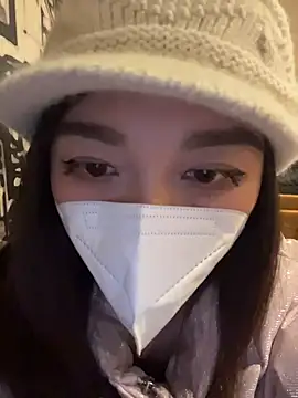 Snapshot of fioralba chatting on February 11, 2026, 5:40 pm fioralba online show from February 11, 2026, 5:40 pm