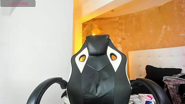 Snapshot of ZOE_ROSE4 chatting on September 26, 2025, 8:46 pm ZOE ROSE4 online show from September 26, 2025, 8:46 pm