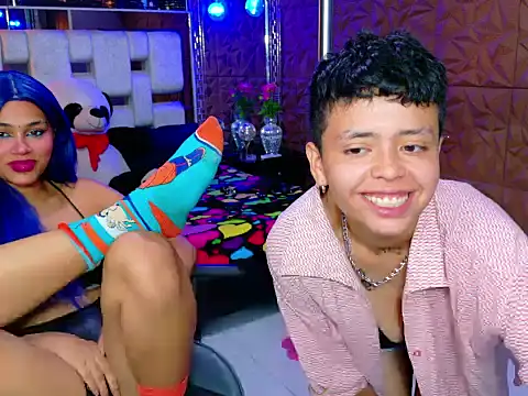 Twindesires online show from September 30, 2025, 10:37 pm