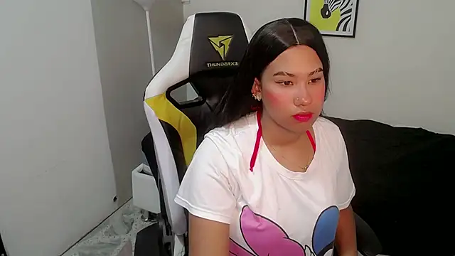 Snapshot of La_tokisha chatting on October 14, 2025, 12:00 am La tokisha online show from October 14, 2025, 12:00 am