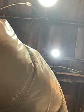 Halyy xx online show from February 25, 2026, 10:03 am