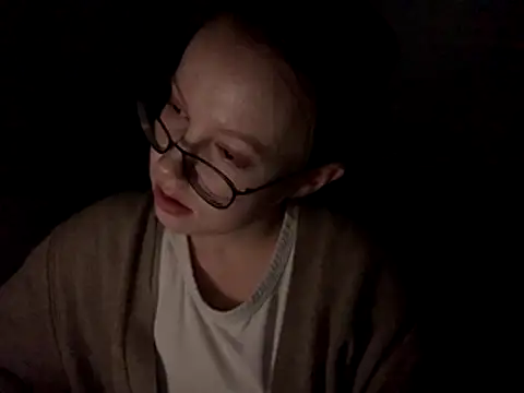 Stacyqq online show from October 28, 2025, 10:08 am