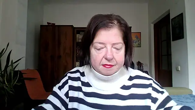 Snapshot of Violet_Pulse chatting on November 3, 2025, 8:59 am Violet Pulse online show from November 3, 2025, 8:59 am