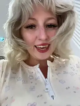 RonnieKiss online show from April 2, 2026, 11:41 am