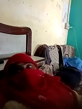 Cute-Charvii online show from April 15, 2026, 7:48 am