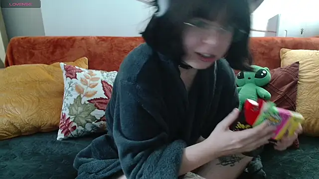 Snapshot of HardNerdVoid chatting on October 11, 2025, 6:56 am HardNerdVoid online show from October 11, 2025, 6:56 am