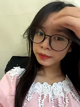 mau15  online show from September 20, 2025, 6:03 am