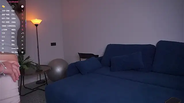 Snapshot of AdrianaCoenen chatting on September 21, 2025, 5:47 pm AdrianaCoenen online show from September 21, 2025, 5:47 pm