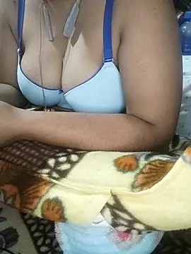 Adadhana Cam online show from December 18, 2025, 11:49 am