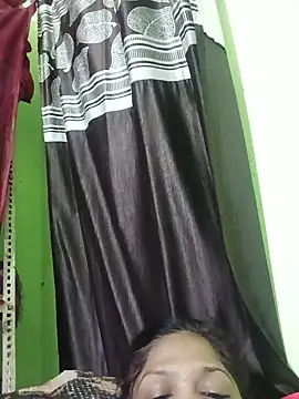 Snapshot of Mona_darling21 chatting on May 30, 2026, 5:26 am Mona darling21 online show from May 30, 2026, 5:26 am