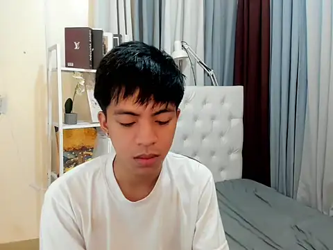 jayxxxlovescock online show from April 8, 2026, 8:53 pm