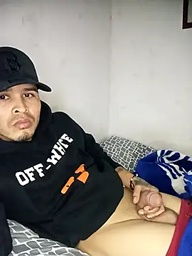 Snapshot of curvahot chatting on October 25, 2025, 1:57 am curvahot online show from October 25, 2025, 1:57 am