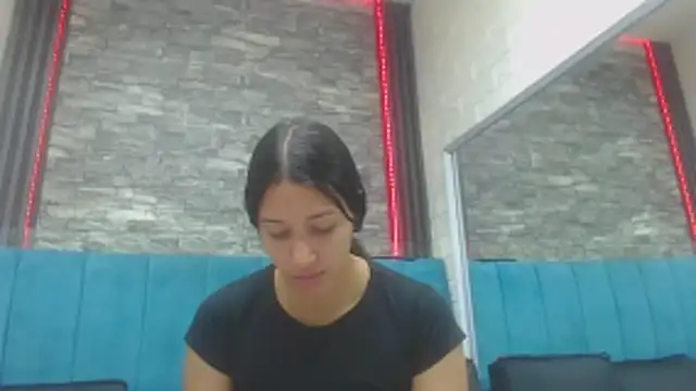 Snapshot of Lil_Rose2006 chatting on October 28, 2025, 12:52 pm Lil Rose2006 online show from October 28, 2025, 12:52 pm