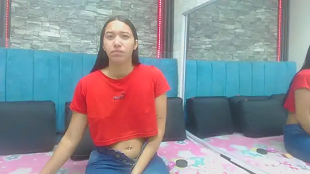 Snapshot of Lil_Rose2006 chatting on November 8, 2025, 10:59 am Lil Rose2006 online show from November 8, 2025, 10:59 am