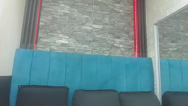 Snapshot of Lil_Rose2006 chatting on November 18, 2025, 3:05 pm Lil Rose2006 online show from November 18, 2025, 3:05 pm