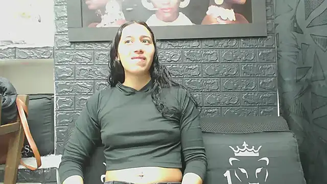 Lil Rose2006 online show from January 14, 2026, 12:55 pm