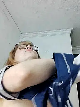 Snapshot of Rubialuna chatting on September 27, 2025, 12:04 am Rubialuna online show from September 27, 2025, 12:04 am