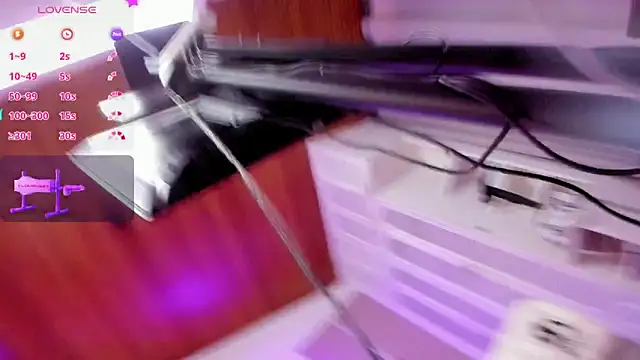 isa vel online show from October 19, 2025, 7:36 pm