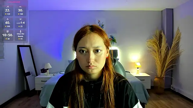 Samara Hilton 2 online show from September 29, 2025, 8:13 pm