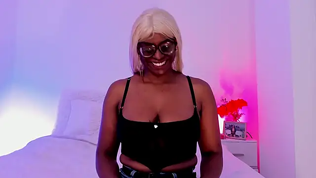 LolaJenkinss online show from December 21, 2025, 12:56 pm