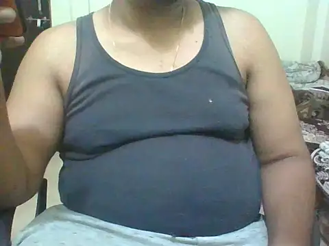 Snapshot of mr_plum1 chatting on May 31, 2026, 5:31 pm mr plum1 online show from May 31, 2026, 5:31 pm